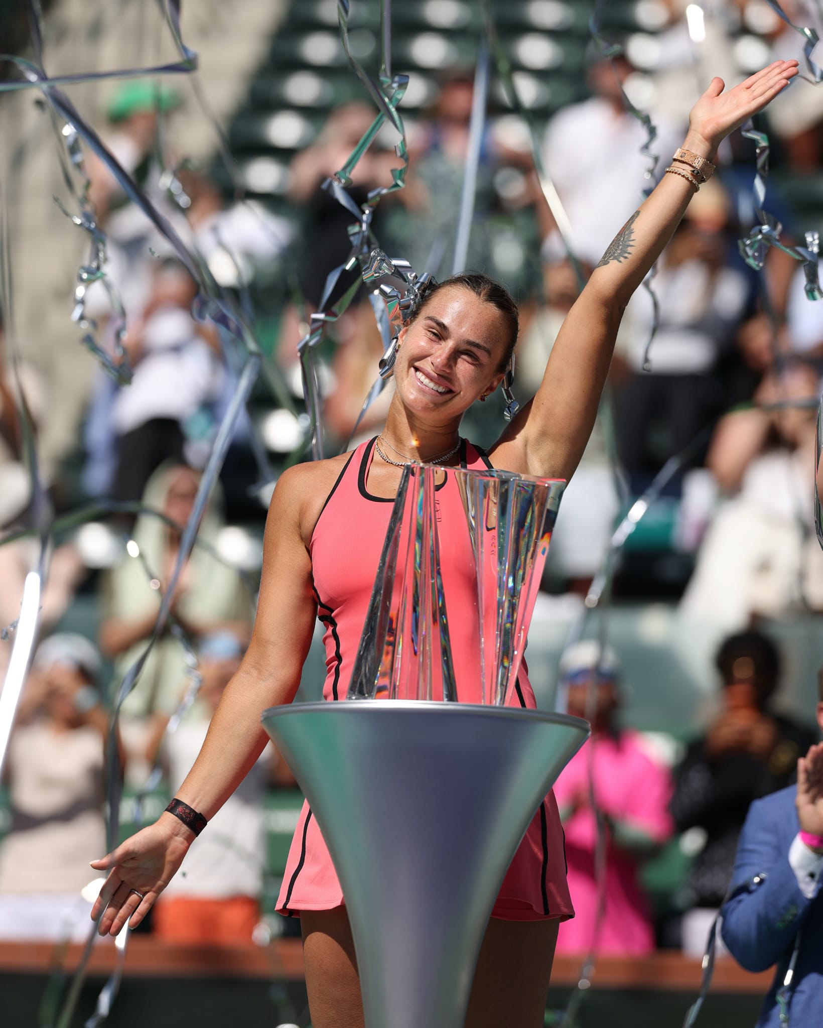 Sabalenka reina por fin en el desierto californiano